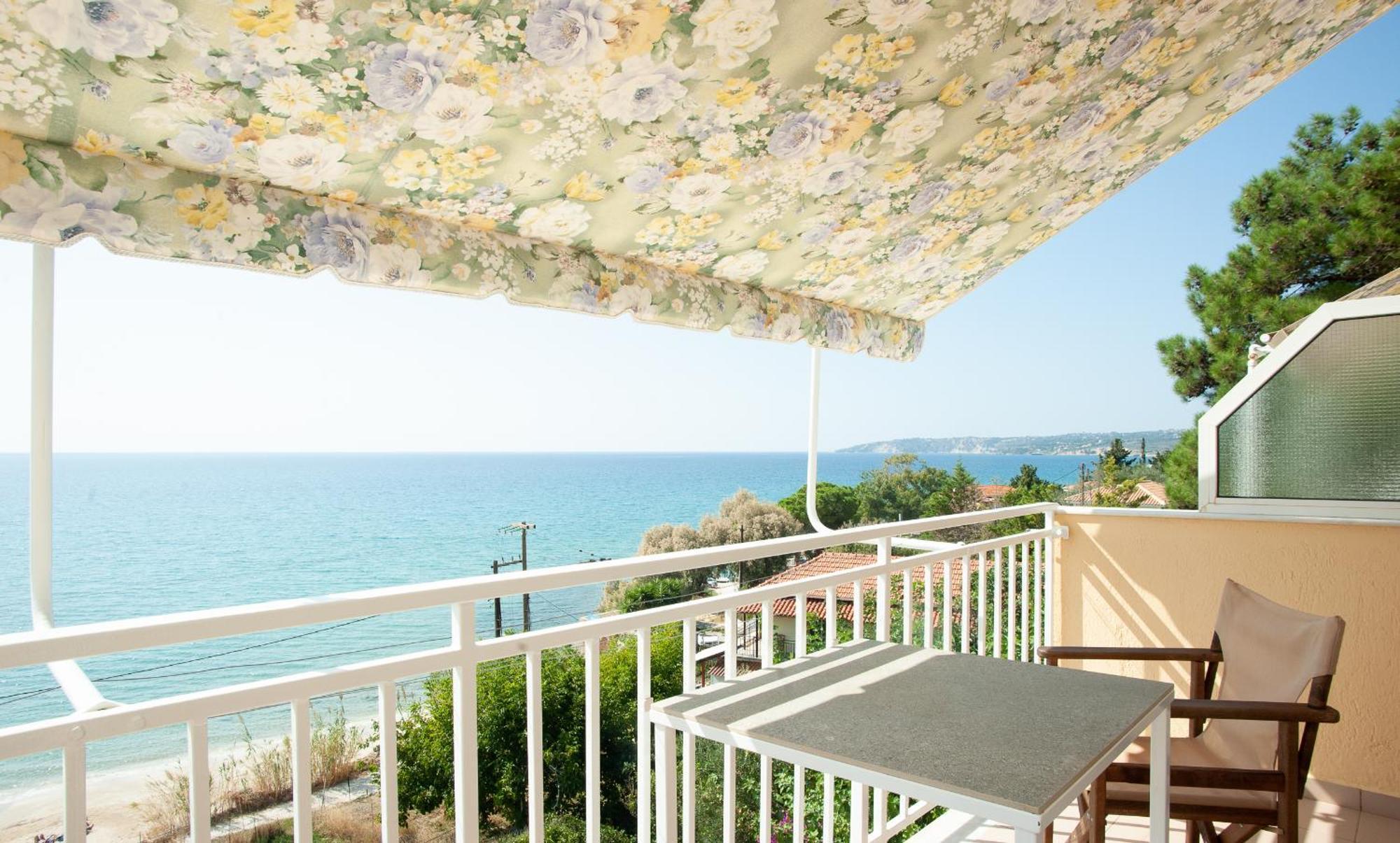 Rosa'S Beach Studios Lourdata  Exterior photo